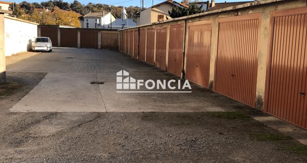 Location Parking 14 m² - Le Péage-de-roussillon 38550