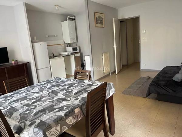 Location Appartement 2 pièces 51 m2 à Aubagne