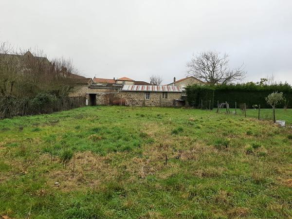 Maison de ville neuve à vendre à La Chapelle Saint Laurent - 7 pièces, 134 m²