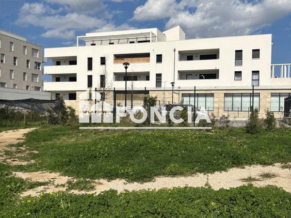 Location Appartement 3 pièces 76.32 m² - 4 PLACE DE LA LIBERTE BAT A Vitrolles 13127