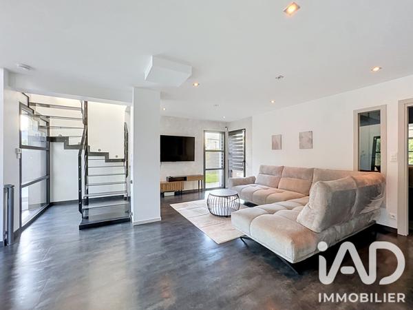 Location maison 7 pièces 169 m² Saint-Gilles