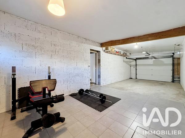 Location maison 7 pièces 169 m² Saint-Gilles