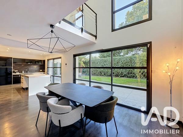Location maison 7 pièces 169 m² Saint-Gilles