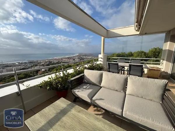 Appartement à louer 4 pièces 121.82m²