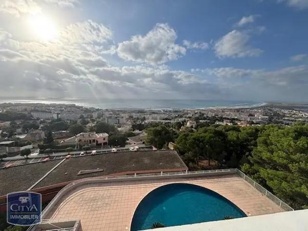 Appartement à louer 4 pièces 121.82m²