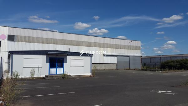 A LOUER - BUREAUX + ENTREPOT - 1240M² - ANGERS
