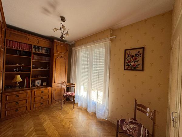 Maison 8 pièce(s) 200 m2