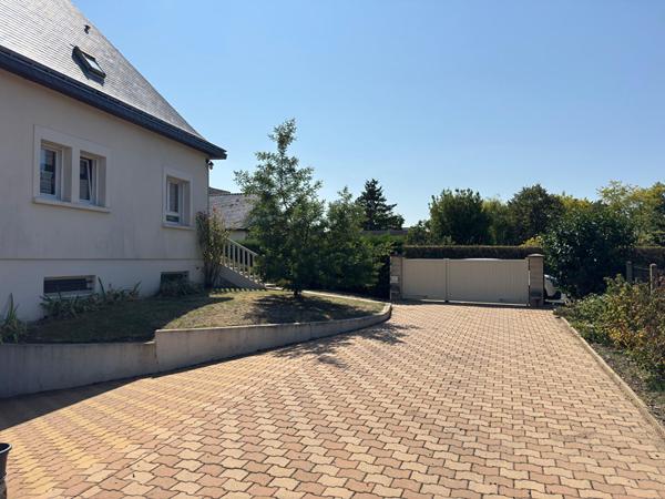 Maison 8 pièce(s) 200 m2