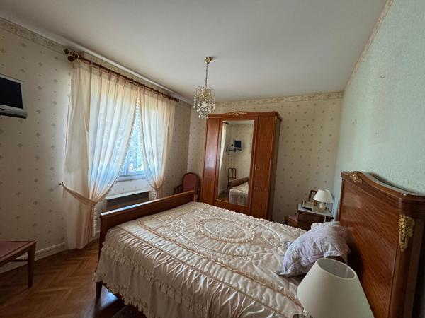 Maison 8 pièce(s) 200 m2