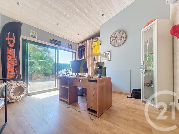 Maison à vendre  4 pièces - 200 m2 DRAGUIGNAN - 83