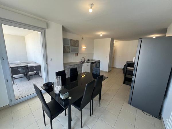 T2 meublé de 49m² avec garage et balcon à GIVORS , Givors T2 meublé de 49m² avec garage et balcon à GIVORS , Givors