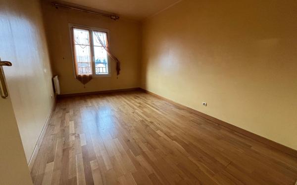 Appartement à vendre    3 pièces • 65 m2 Saint-Gratien