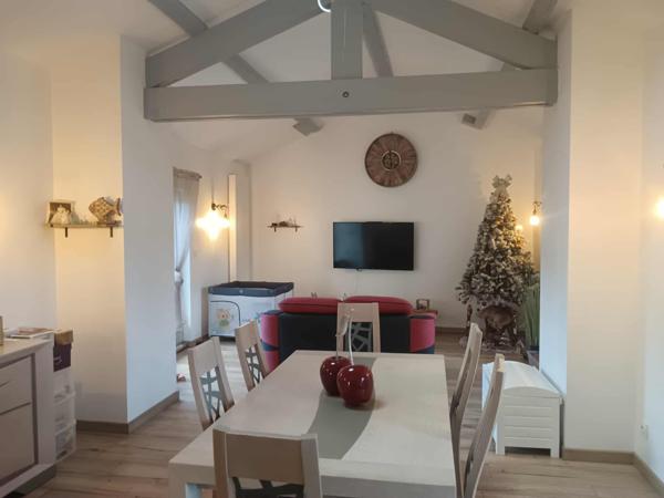 Maison 5 pièces - 210 m²