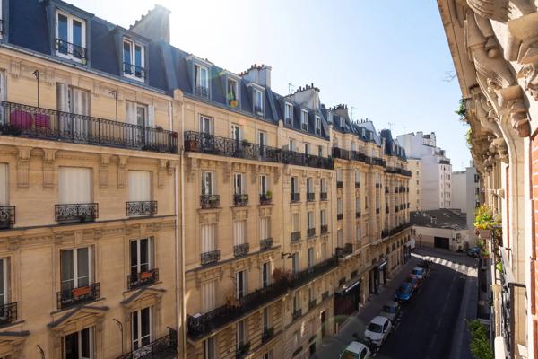 Appartement Paris 18 e - LAMARCK / COYSEVOX