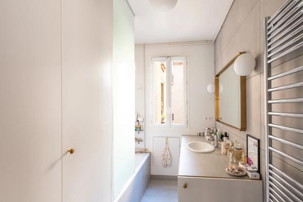 Appartement Paris 18 e - LAMARCK / COYSEVOX