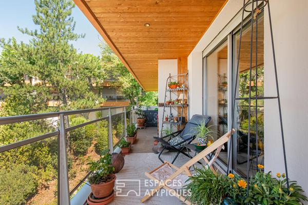Dernier étage en angle avec terrasse et vue dégagée