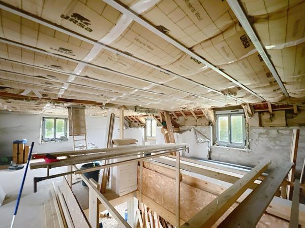 Ferme à rénover avec 43ares de terrain