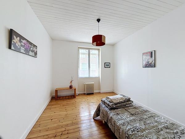 Maison de caractère des années 30 – 180 m² – Sireuil