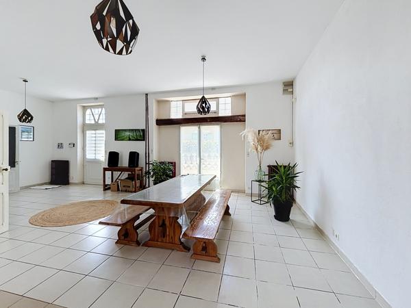 Maison de caractère des années 30 – 180 m² – Sireuil
