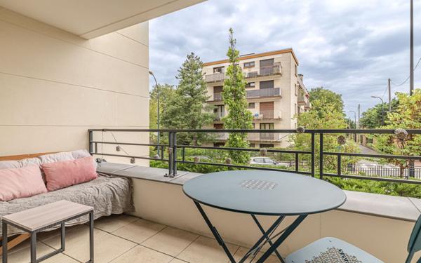 Appartement à vendre    2 pièces • 41,19 m2 Saint-Maur-des-Fossés