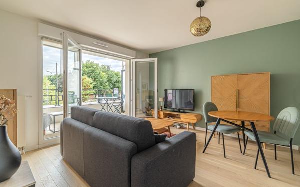 Appartement à vendre    2 pièces • 41,19 m2 Saint-Maur-des-Fossés