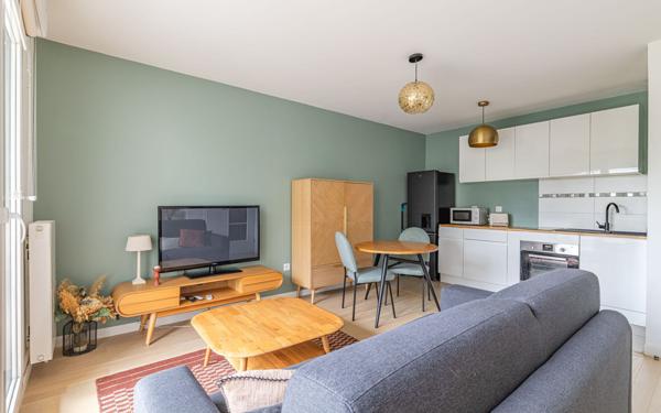 Appartement à vendre    2 pièces • 41,19 m2 Saint-Maur-des-Fossés