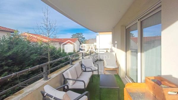 APPARTEMENT T4 DE 100 M² AVEC GRANDE TERRASSE