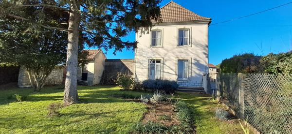 86140 SAINT GENEST D AMBIERE Maison ST GENEST D'AMBIERE