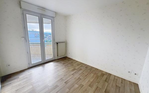 Appartement à vendre    3 pièces • 89 m2 Valence
