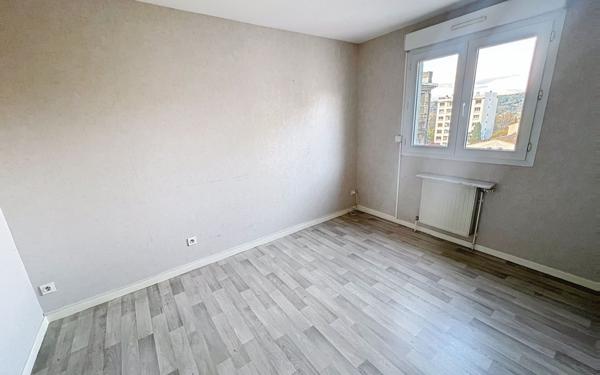 Appartement à vendre    3 pièces • 89 m2 Valence