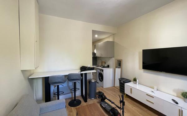Appartement à vendre    2 pièces • 26 m2 Arcueil