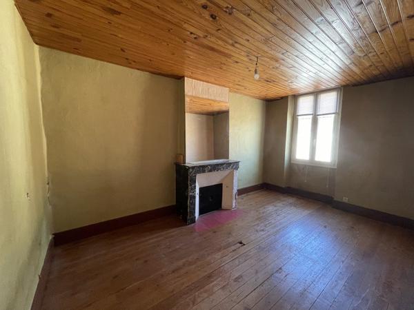 Maison à vendre 108 600 € Fleurance 4 p 130 m² DPE D