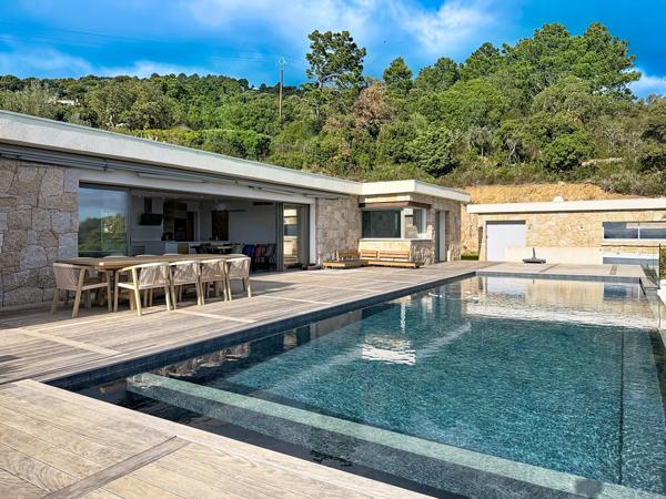 Maison à vendre  10 pièces - 320 m2 PORTO VECCHIO - 201