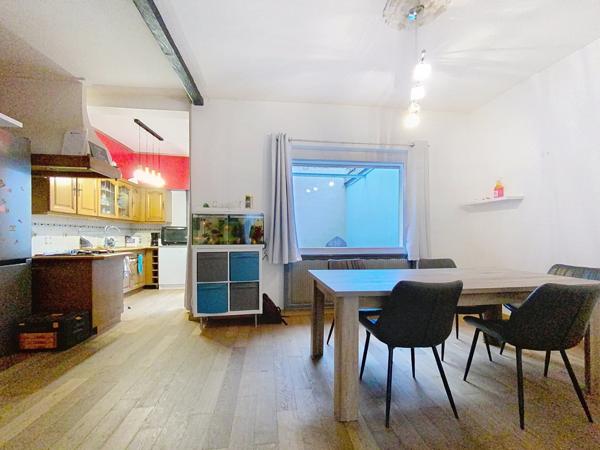 Large maison 5 chambres, terrasse et parking ARMENTIERES
