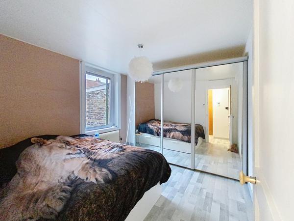 Large maison 5 chambres, terrasse et parking ARMENTIERES