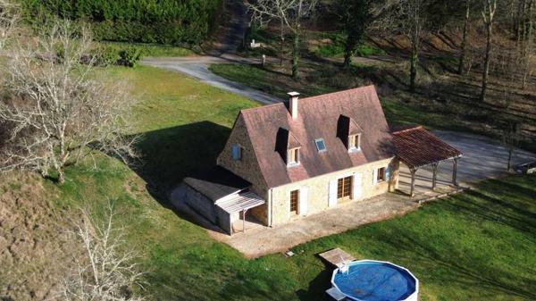 Maison contemporaine - Le bugue Maison perigordine en pierres dans bel environnement et terrain de 5183m2
