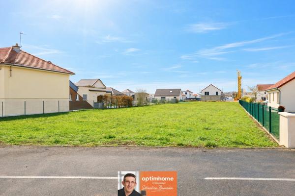RARE À Tavaux – Terrain plat 1 172 m², libre constructeur, viabilités en bordure