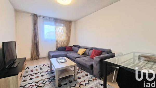 Appartement 3 pièces de 62 m² à Courbevoie (92400)