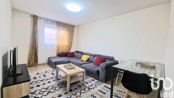 Appartement 3 pièces de 62 m² à Courbevoie (92400)