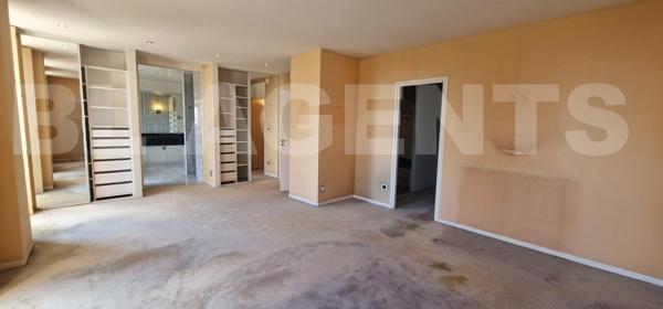 Une demeure rare où élégance, confort et potentiel s’unissent — Castelsarrasin centre