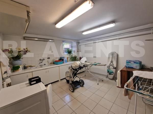 Une demeure rare où élégance, confort et potentiel s’unissent — Castelsarrasin centre