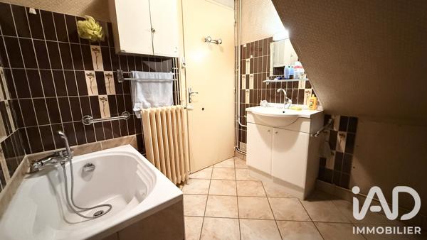 Maison à vendre 6 pièces 145 m² Thizy-les-Bourgs