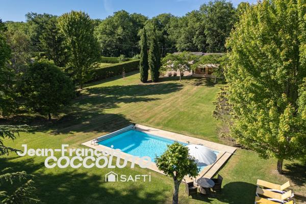 Maison de campagne avec piscine et parc arboré