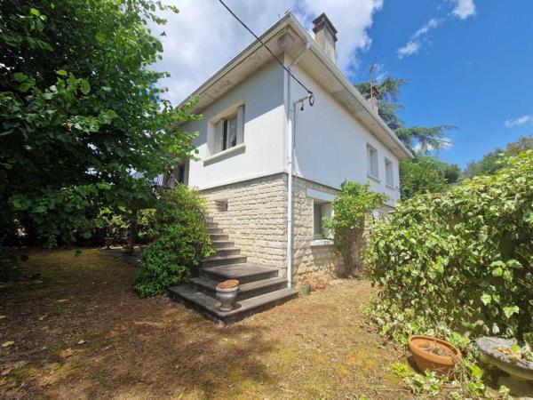 Maison ancienne - Le bugue Maison en pierres proche des commerces du Bugue sur terrain de 3522m2 constructibles