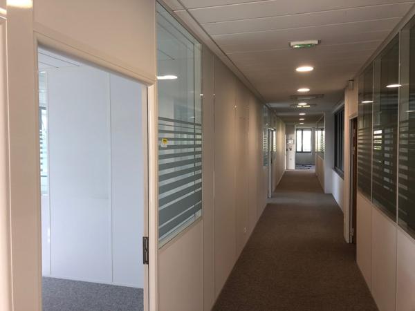 Bureaux à louer à Roissy avec archives en sous-sol et certification BREEAM