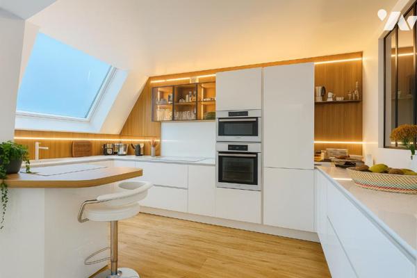 DUPLEX RÉNOVÉ – DERNIER ÉTAGE – 4 CHAMBRES – BALCONS – PARKING – TOURS (LES FONTAINES)