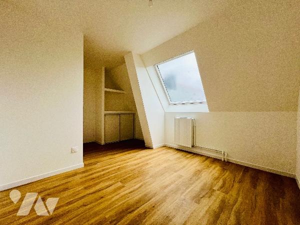 DUPLEX RÉNOVÉ – DERNIER ÉTAGE – 4 CHAMBRES – BALCONS – PARKING – TOURS (LES FONTAINES)