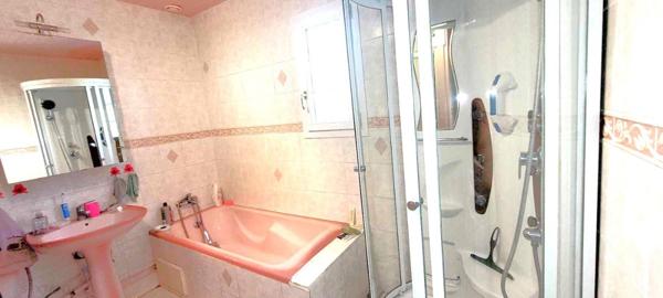 Pavillon 5 chambres avec vie de plain-pied possible