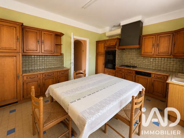 Maison à vendre 7 pièces 137 m² Saint-Sernin
