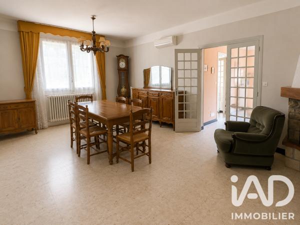 Maison à vendre 7 pièces 137 m² Saint-Sernin